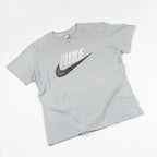 T-shirt Nike con stampa - L