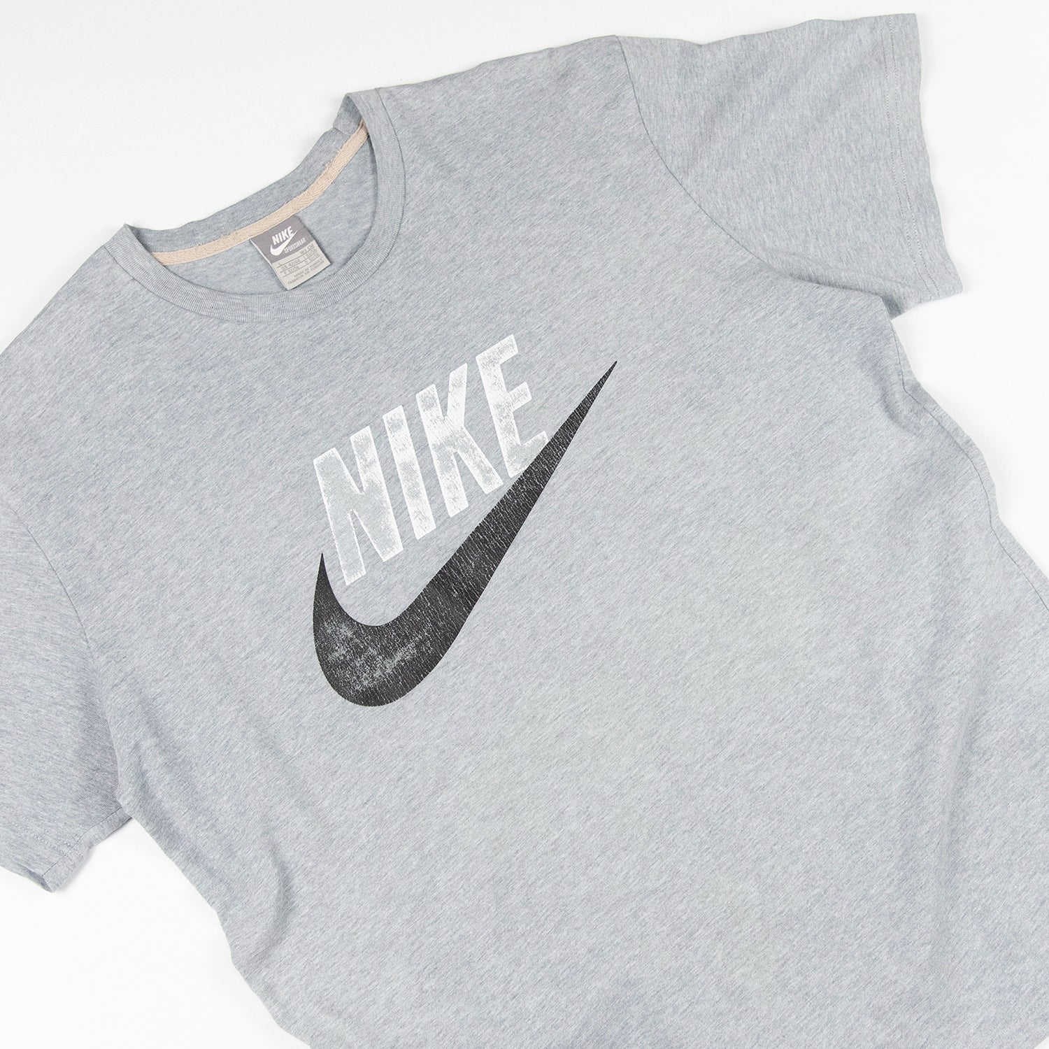 T-shirt Nike con stampa - L