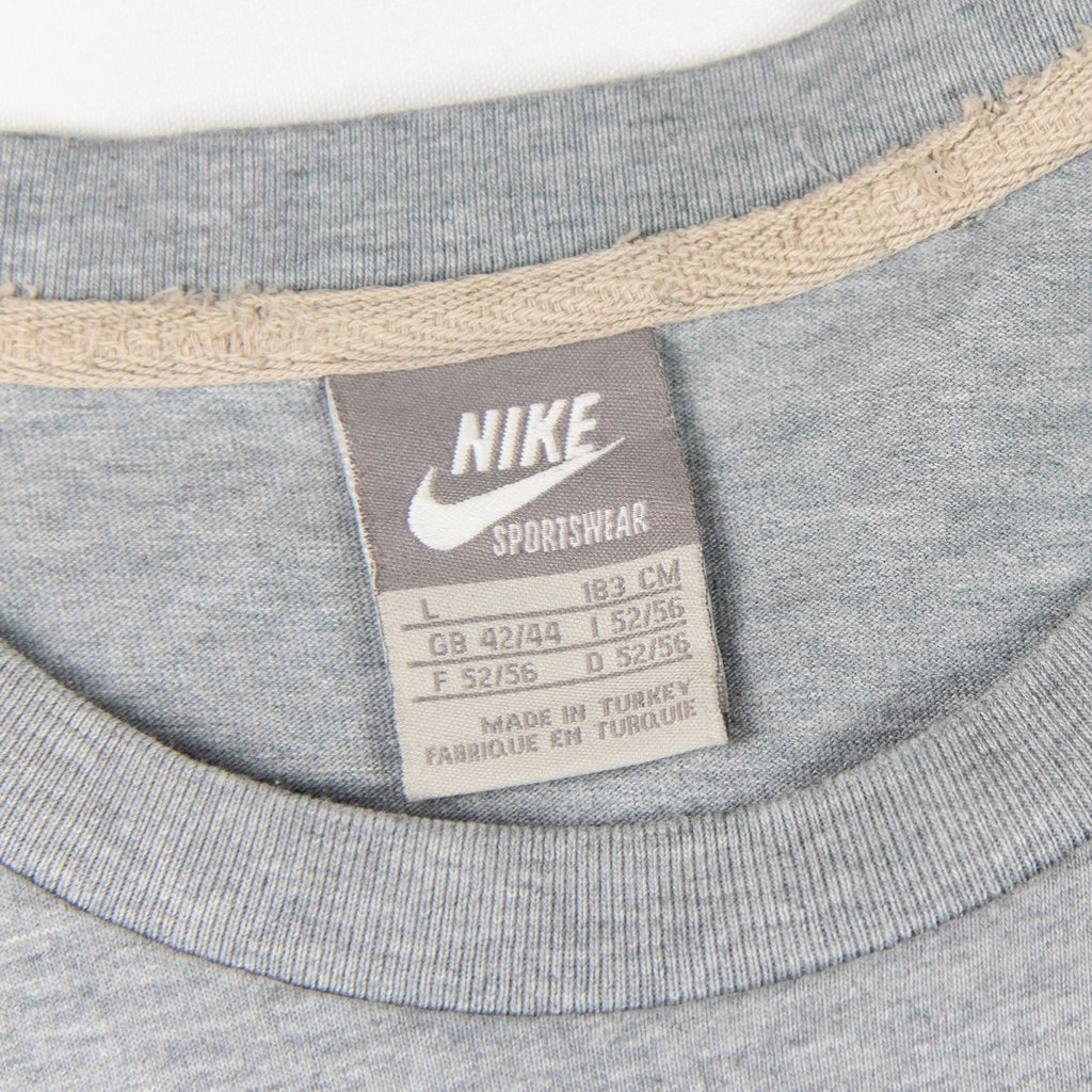 T-shirt Nike con stampa - L