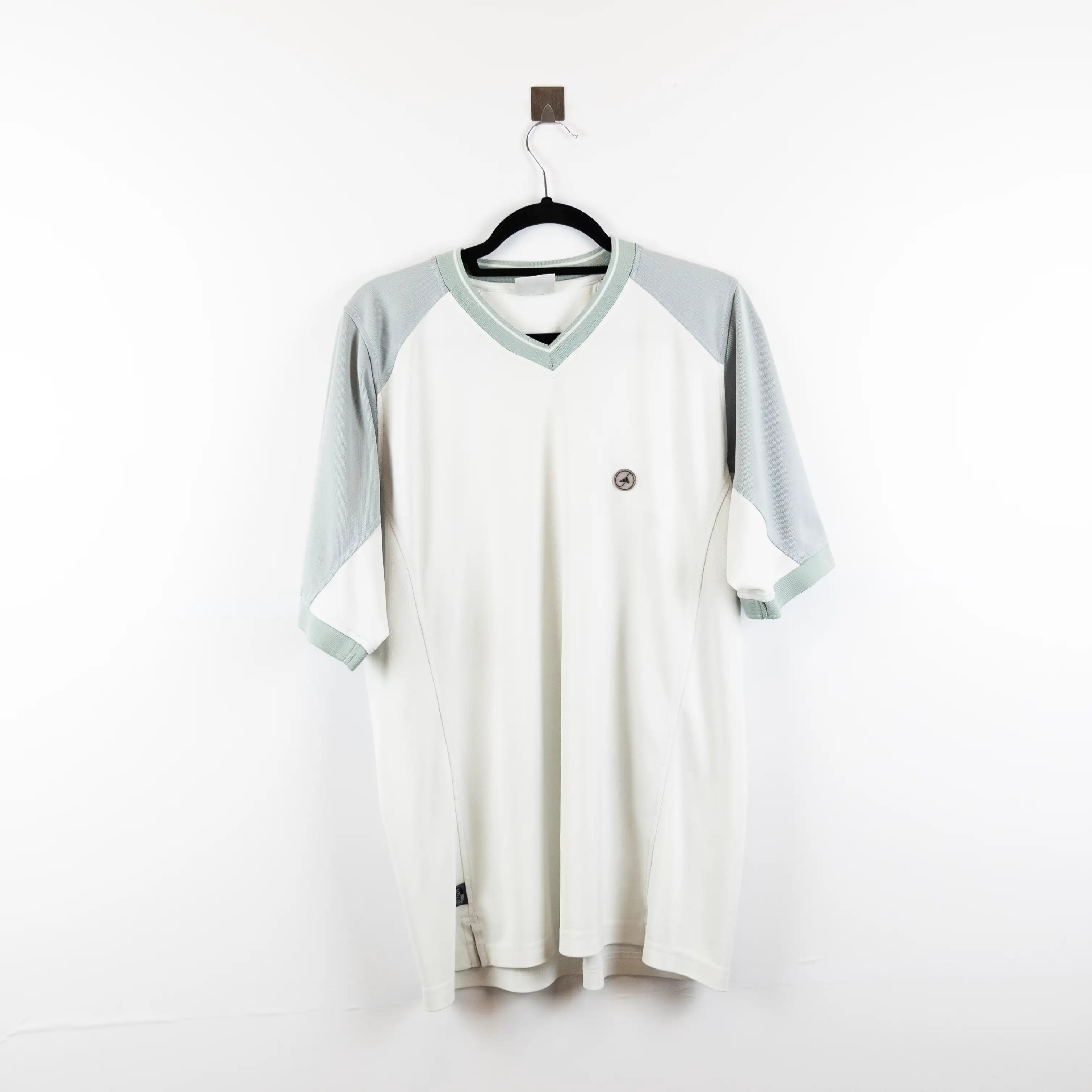 T-shirt sportiva con maniche a contrasto - L